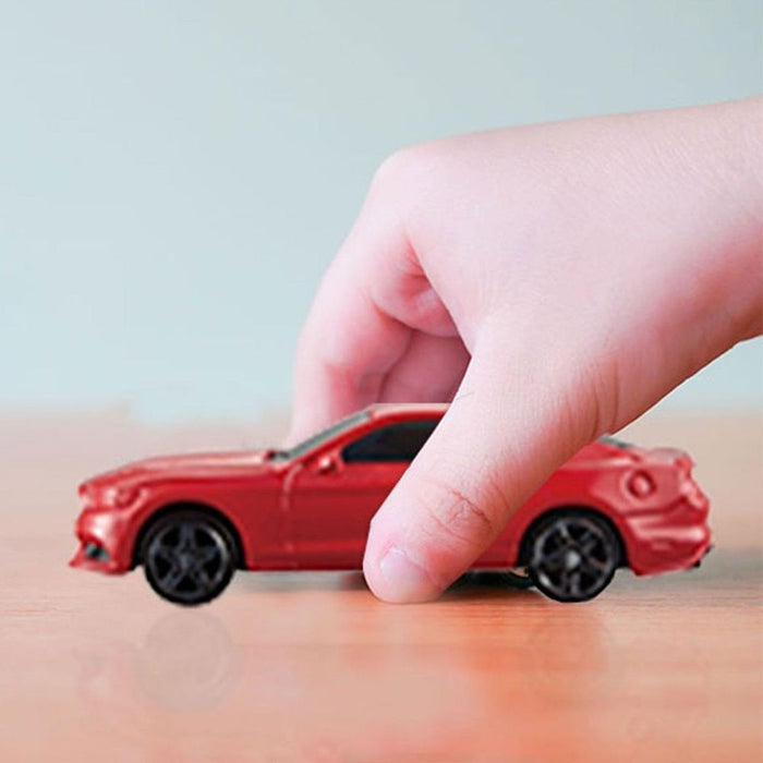 Maisto 5 Diecast Cars Collection - Fresh Metal, Highly Detailed - Perfect Gift for Kids!