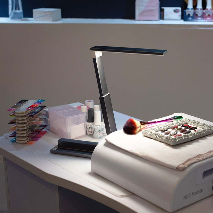 A rechargeable ZigZag Lamp