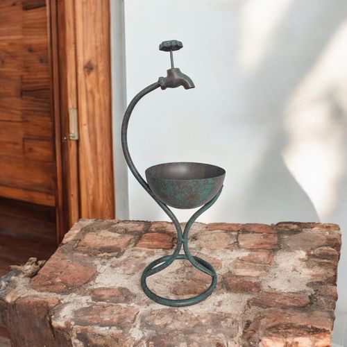 57CM GREEN METAL GARDEN PLANTER