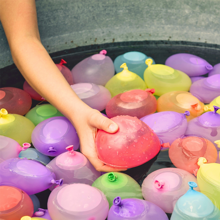 SOKA 1000 A/SHOT WATERBOMB - Fun in the Sun! 80"

Description: "Enjoy fun-filled water battles with these high-quality SOKA water bombs. Designed for kids, perfect for parties. Nozzle included. 200-1000 pieces.