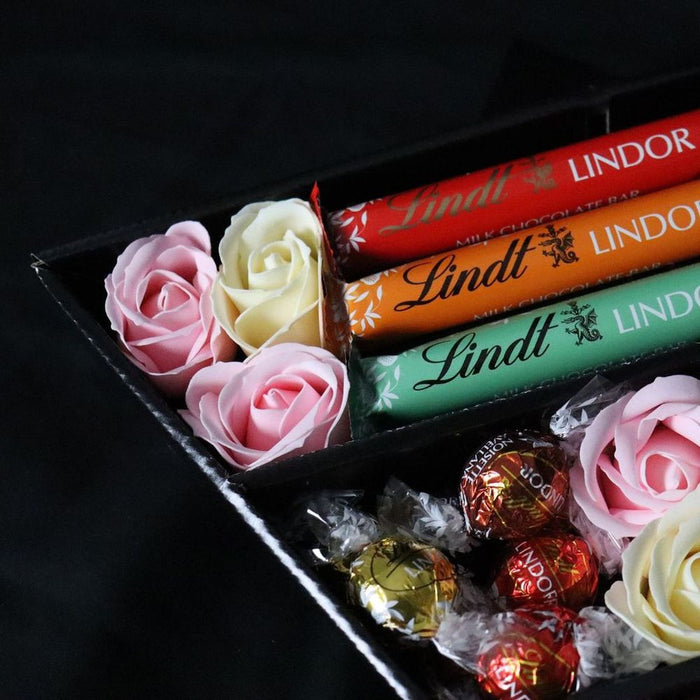 Assorted Lindt Lindor Signature Chocolate Bouquet With Pink & Ivory Roses