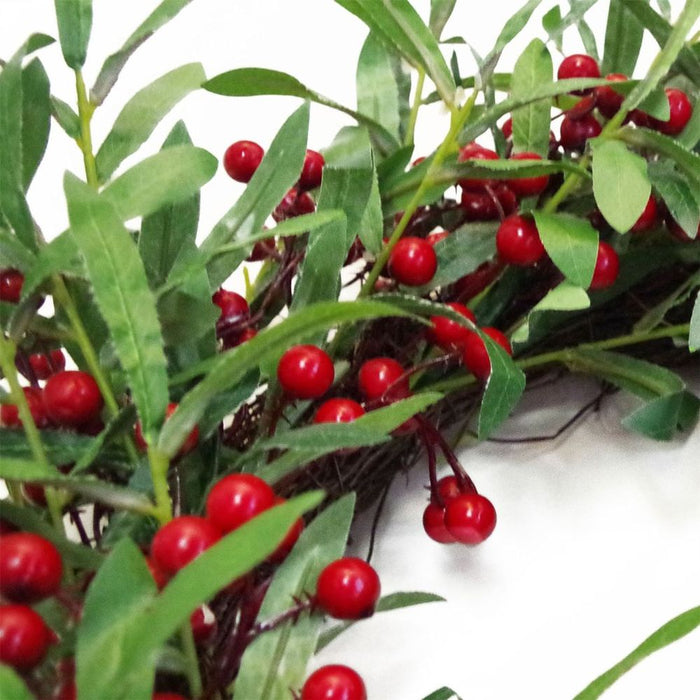 Large 60cm Luxury Christmas Mistletoe Leaf & Red Berry Wreath