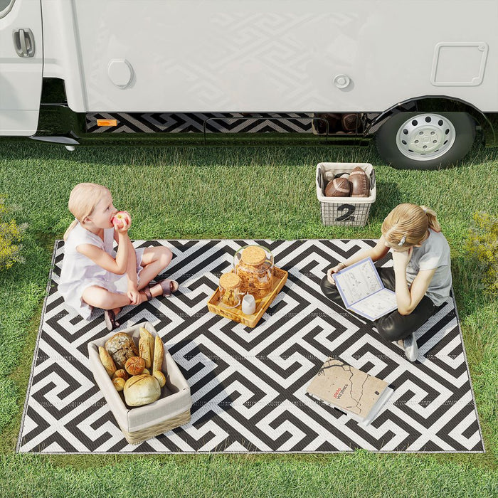 121x182cm Reversible Outdoor Rug Portable Plastic Straw RV Outsunny