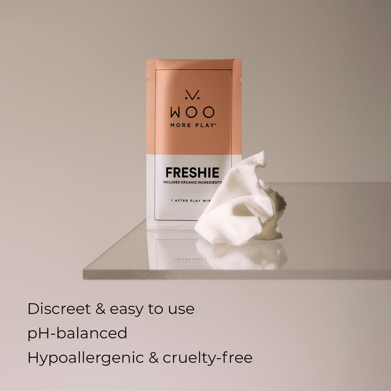 Woo More Play Freshies Wipes – All-Natural Feminine Intimacy Wipes with Aloe Vera & Coconut Water, 20ct (Vegan)