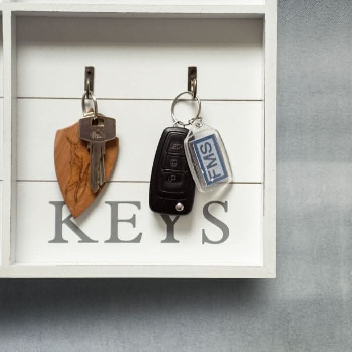 Rustic Wall Key Holder with Photo Frame and Memo Clips