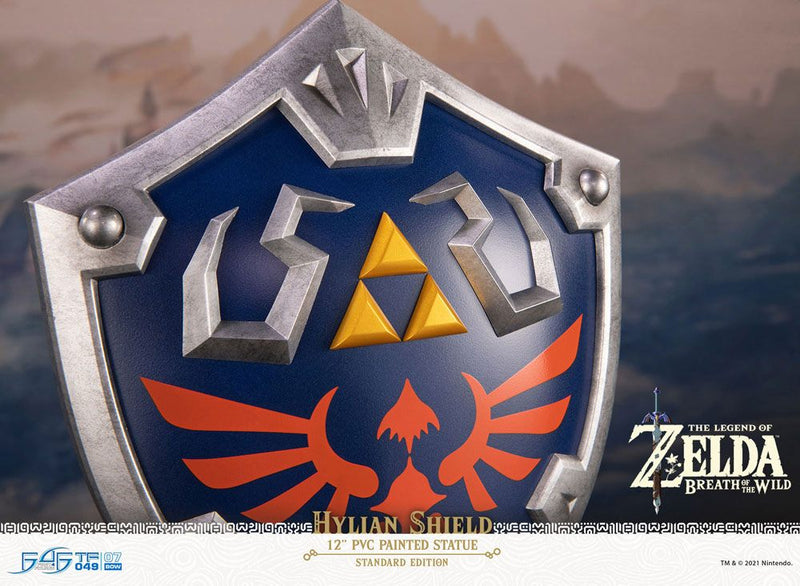 Zelda Breath of the Wild Statue Hylian Shield Standard Edition 29cm
