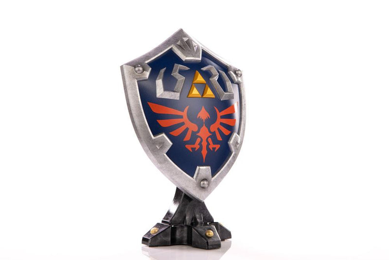 Zelda Breath of the Wild Statue Hylian Shield Standard Edition 29cm